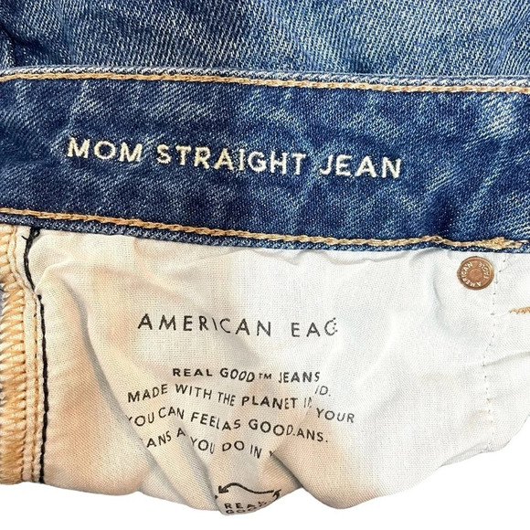 American Eagle Stretch Mom Straight Jean Shorts in Blue Size 12 X-Long - Picture 9 of 11